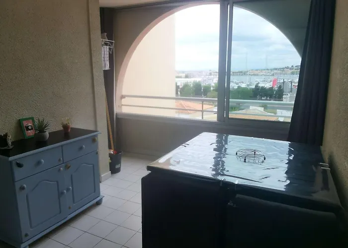 T2 Climatisé Proche Avec Piscine Et Parking - Fr-1-607-152