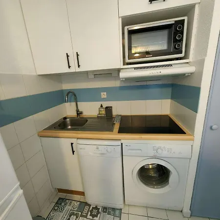 T2 Climatisé Proche Avec Piscine Et Parking - Fr-1-607-152 * Agde