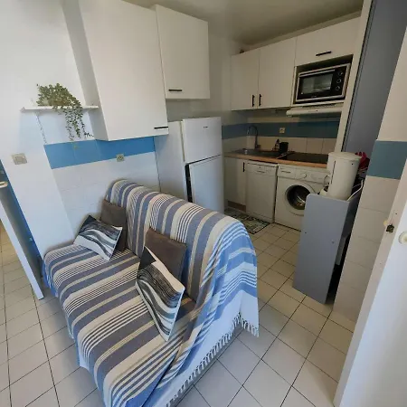 T2 Climatisé Proche Avec Piscine Et Parking - Fr-1-607-152 Appartement *