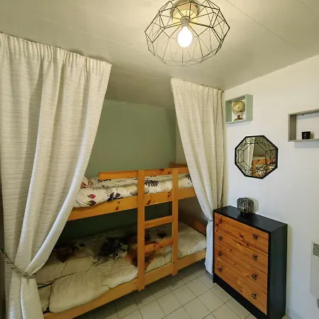 Apartment T2 Climatise Pour 4 Pers. Avec Piscine, Parking, Proche Et Commerces - Fr-1-607-152