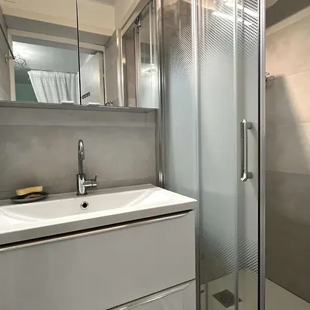 T2 Climatise Proche Avec Piscine Et Parking - Fr-1-607-152 Apartment