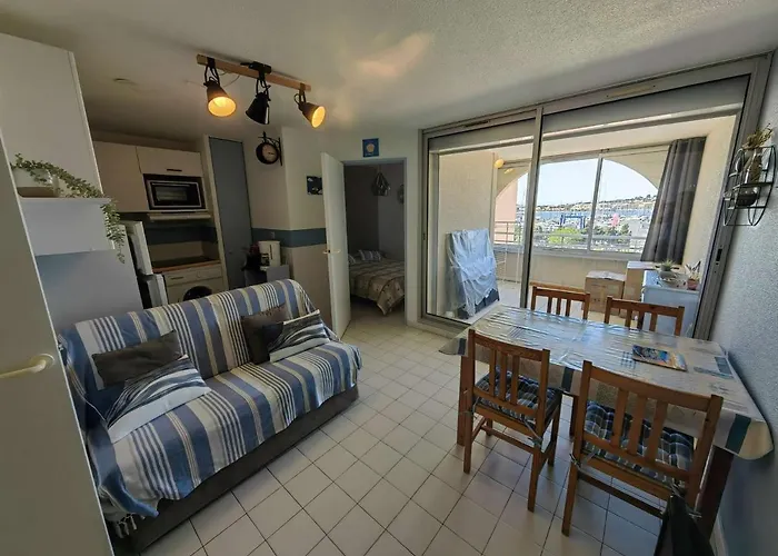 T2 Climatisé Proche Avec Piscine Et Parking - Fr-1-607-152 *