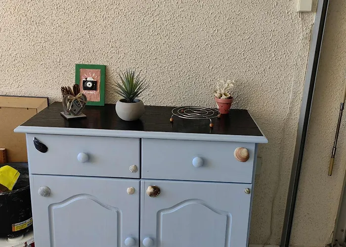 T2 Climatise Proche Avec Piscine Et Parking - Fr-1-607-152 *